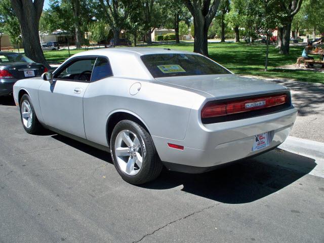 Dodge Challenger 2009 photo 3