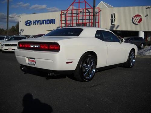 Dodge Challenger 2009 photo 2