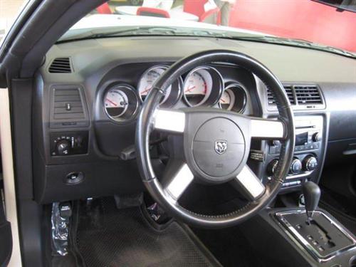 Dodge Challenger 2009 photo 5