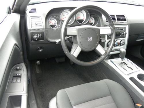 Dodge Challenger 2009 photo 1
