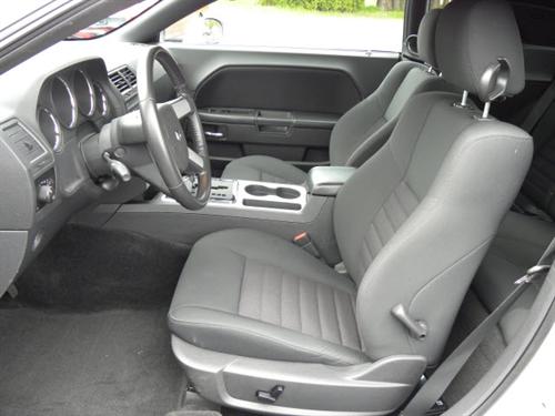 Dodge Challenger 2009 photo 3