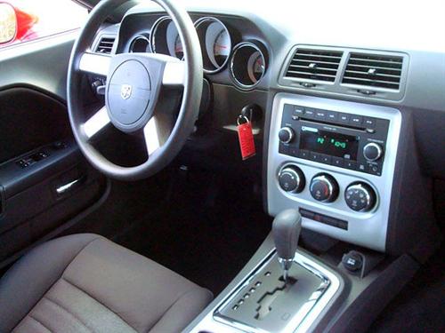 Dodge Challenger 2009 photo 5
