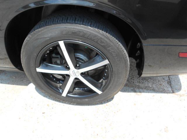 Dodge Challenger SE Coupe