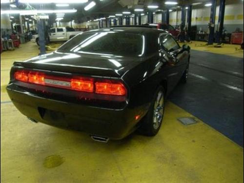 Dodge Challenger 2009 photo 2