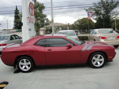 Dodge Challenger 2009 photo 2
