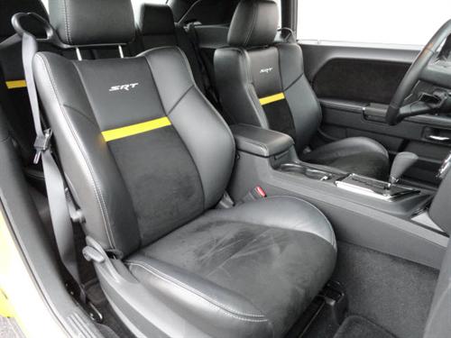 Dodge Challenger 2010 photo 3