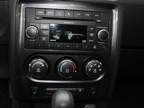 Dodge Challenger 2010 photo 4