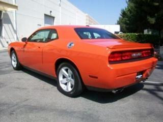 Dodge Challenger 2010 photo 2