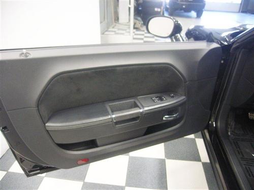 Dodge Challenger 2010 photo 2