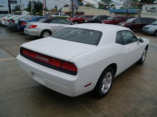 Dodge Challenger 2010 photo 2