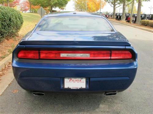 Dodge Challenger 2010 photo 3