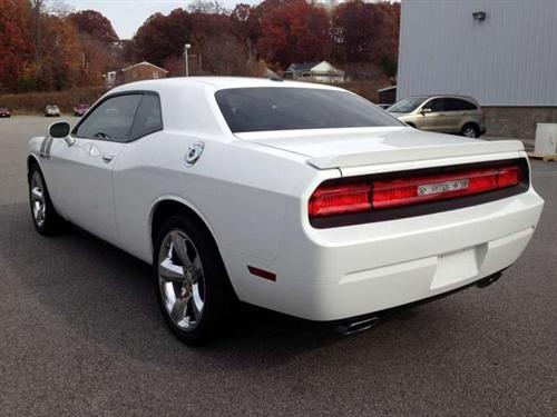 Dodge Challenger 2010 photo 5