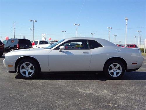 Dodge Challenger 2010 photo 1