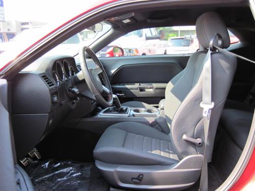 Dodge Challenger 2010 photo 5