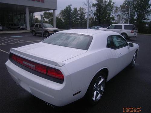 Dodge Challenger 2010 photo 5