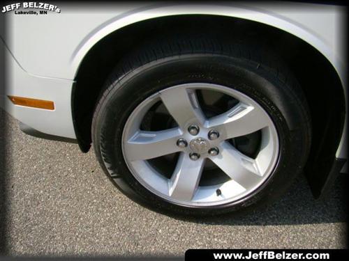 Dodge Challenger 2010 photo 2