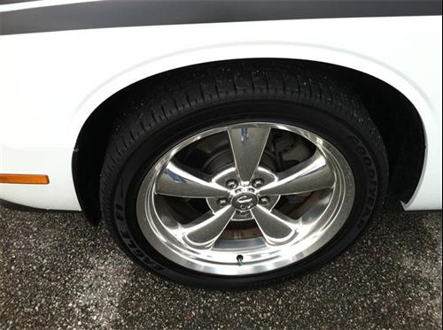 Dodge Challenger 2010 photo 1