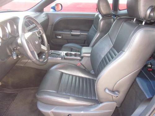 Dodge Challenger 2010 photo 1