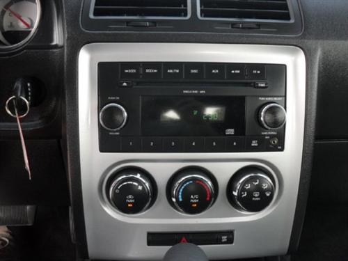 Dodge Challenger 2010 photo 5