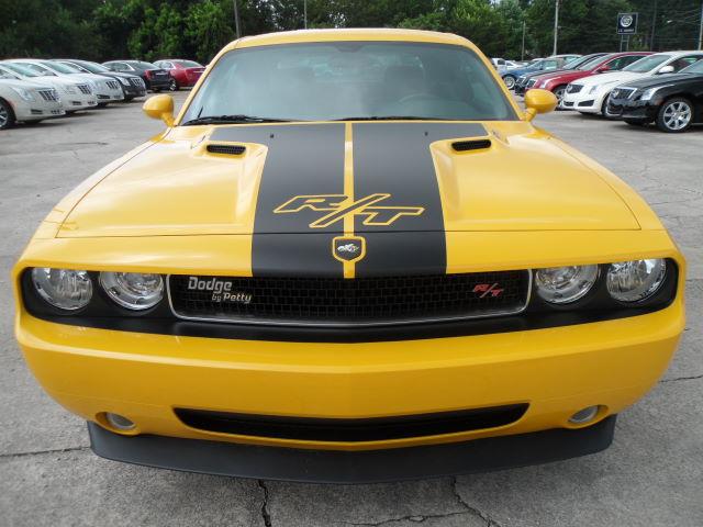 Dodge Challenger 2010 photo 3