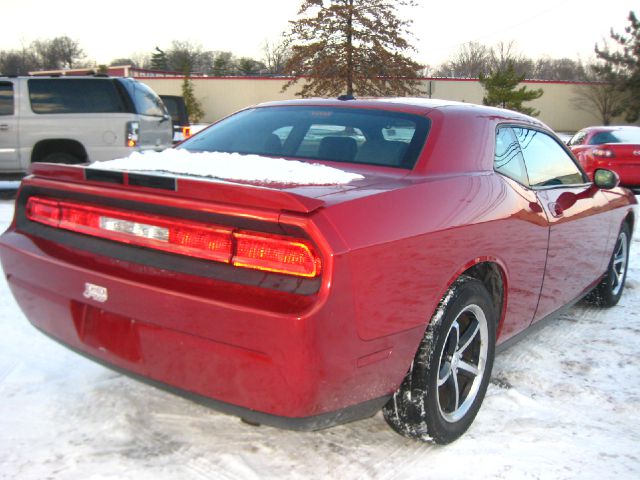 Dodge Challenger 2010 photo 3