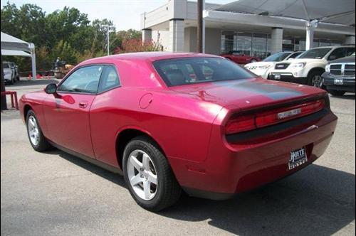 Dodge Challenger 2010 photo 1