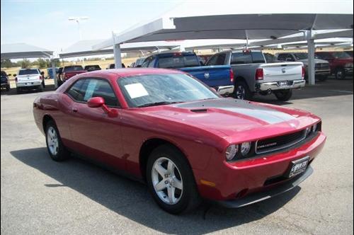 Dodge Challenger 2010 photo 3