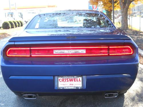 Dodge Challenger 2010 photo 3