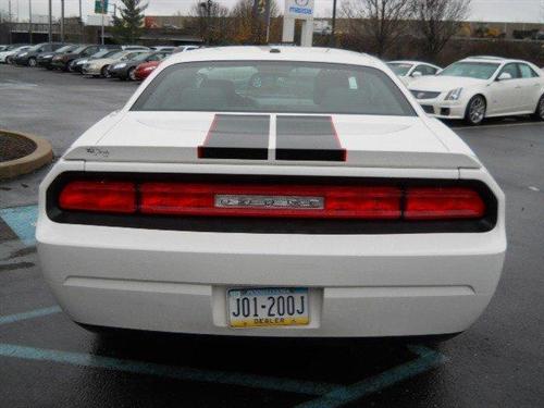 Dodge Challenger 2010 photo 2