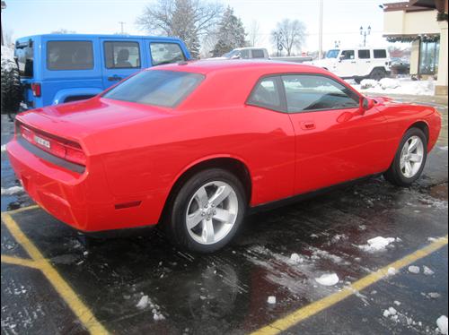 Dodge Challenger 2010 photo 1