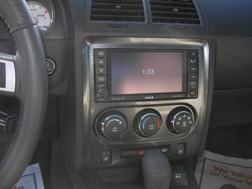 Dodge Challenger 2010 photo 1