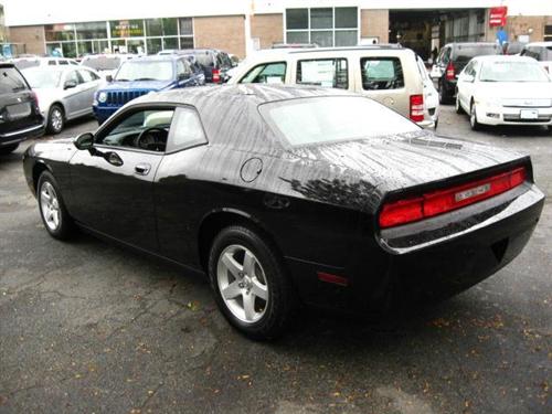 Dodge Challenger 2010 photo 2