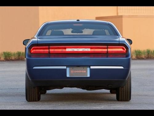 Dodge Challenger 2010 photo 2