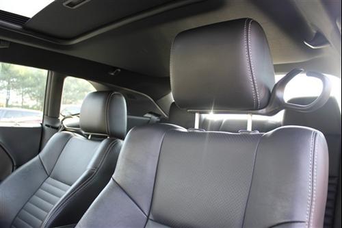 Dodge Challenger 2010 photo 3