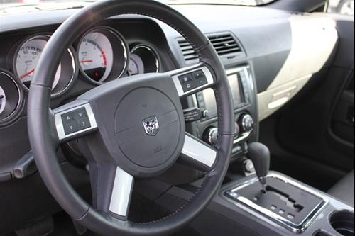 Dodge Challenger 2010 photo 5