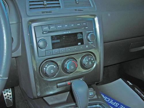 Dodge Challenger 2010 photo 4