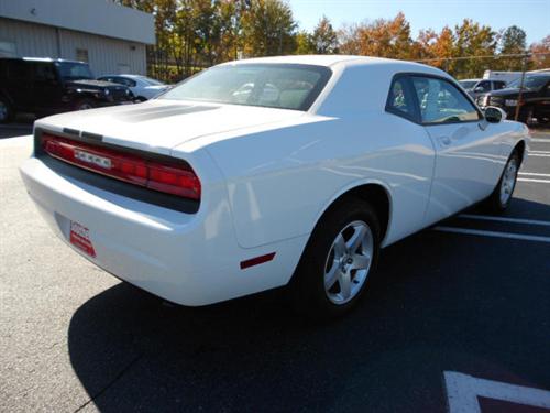 Dodge Challenger 2010 photo 2
