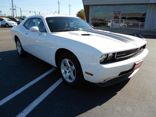 Dodge Challenger 2010 photo 3