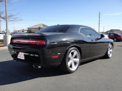 Dodge Challenger 2010 photo 2