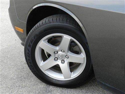 Dodge Challenger 2010 photo 4