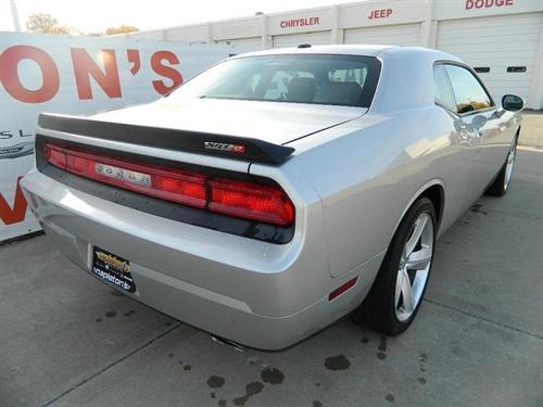 Dodge Challenger 2010 photo 2