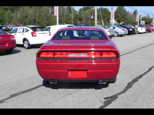Dodge Challenger 2010 photo 1