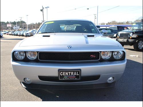 Dodge Challenger 2010 photo 2