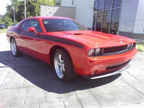 Dodge Challenger 2010 photo 3