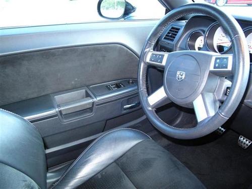 Dodge Challenger 2010 photo 5