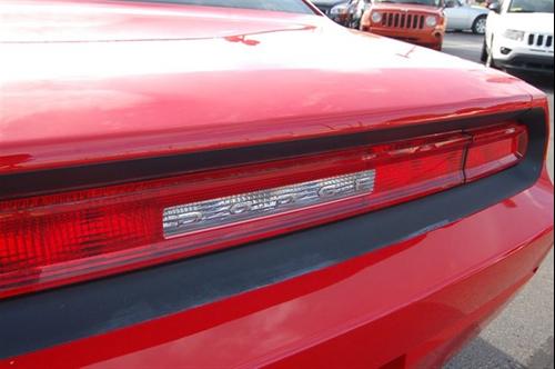 Dodge Challenger 2010 photo 3