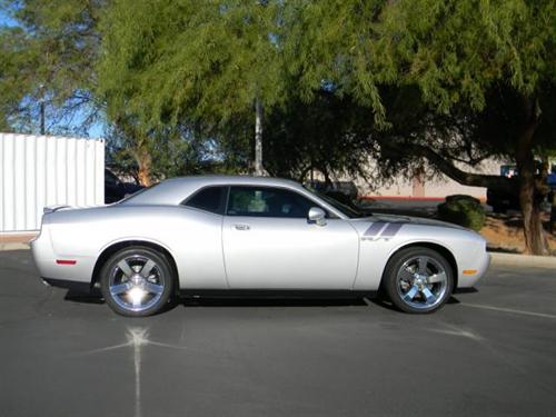 Dodge Challenger 2010 photo 2