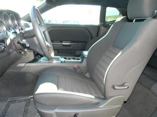 Dodge Challenger 2010 photo 5
