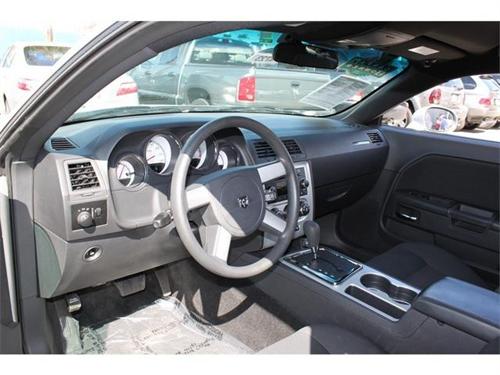 Dodge Challenger 2010 photo 2