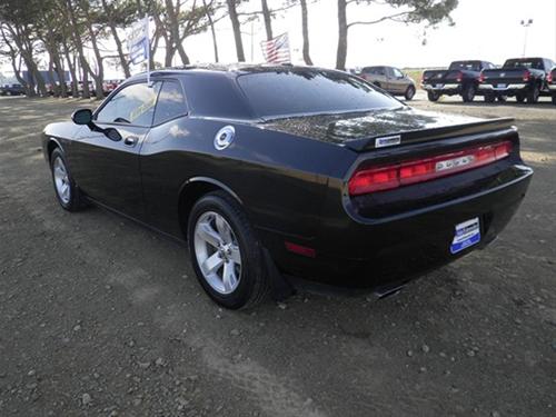 Dodge Challenger 2010 photo 3